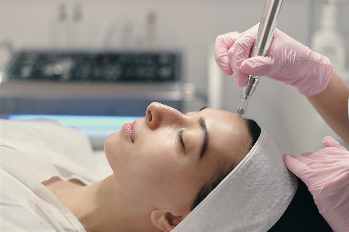 Dermaplaning Skin Rejuvenation